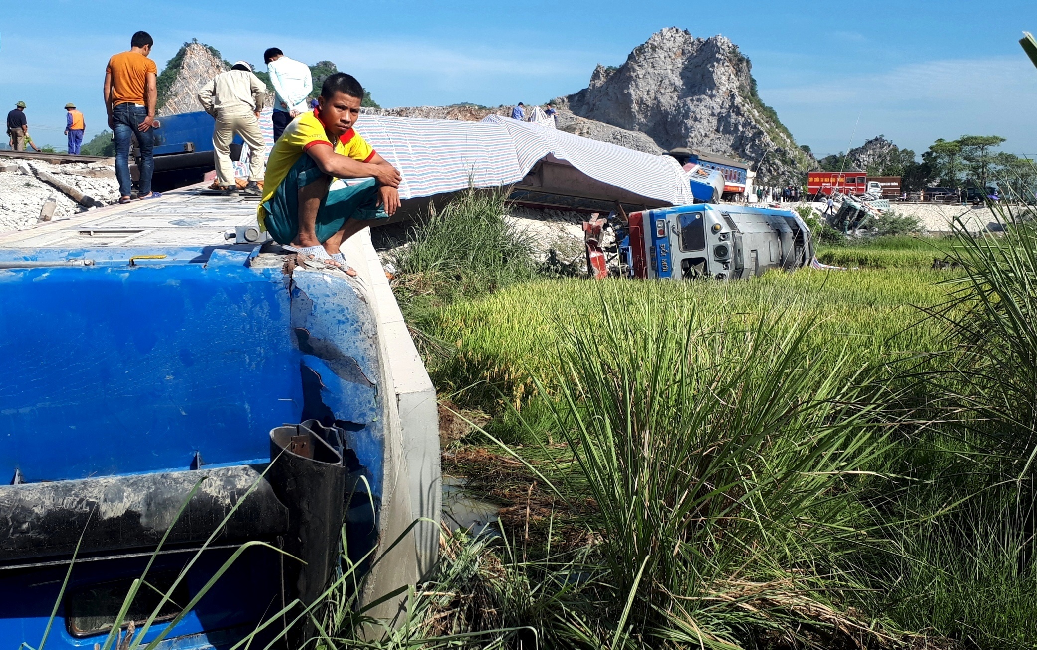 Dinh chi cung truong phuc vu dieu tra vu lat tau hoa o Thanh Hoa hinh anh