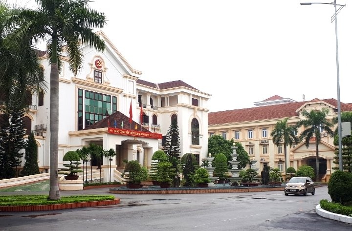 Thanh Hoa luan chuyen, dieu dong 10 can bo chu chot hinh anh