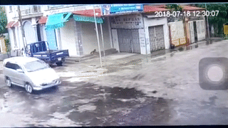 Lao vao oto o giao lo, nam thanh nien tu vong hinh anh