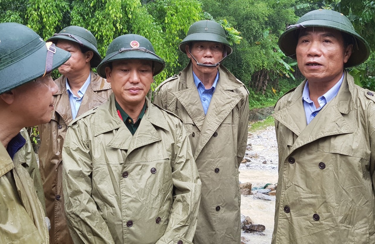 canh tan hoang noi lu quet anh 12