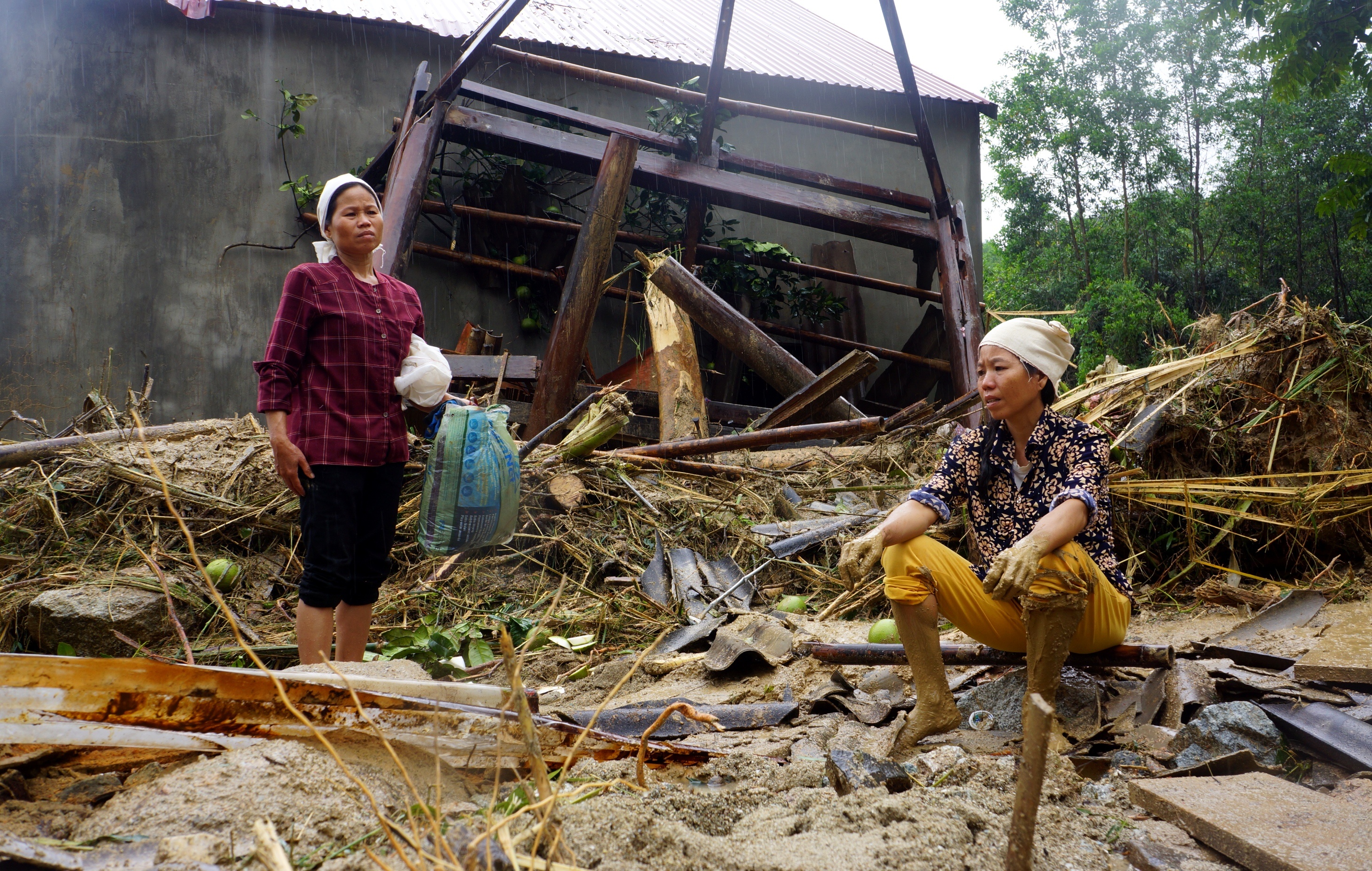 canh tan hoang noi lu quet anh 4