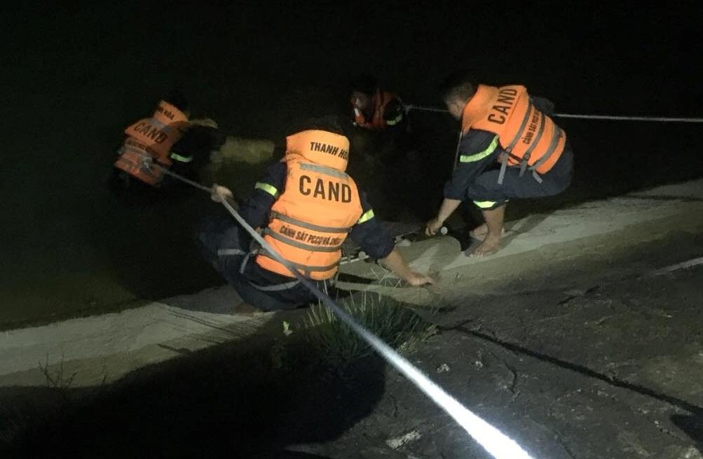 9X tu vong duoi ho, de lai thu tuyet menh hinh anh