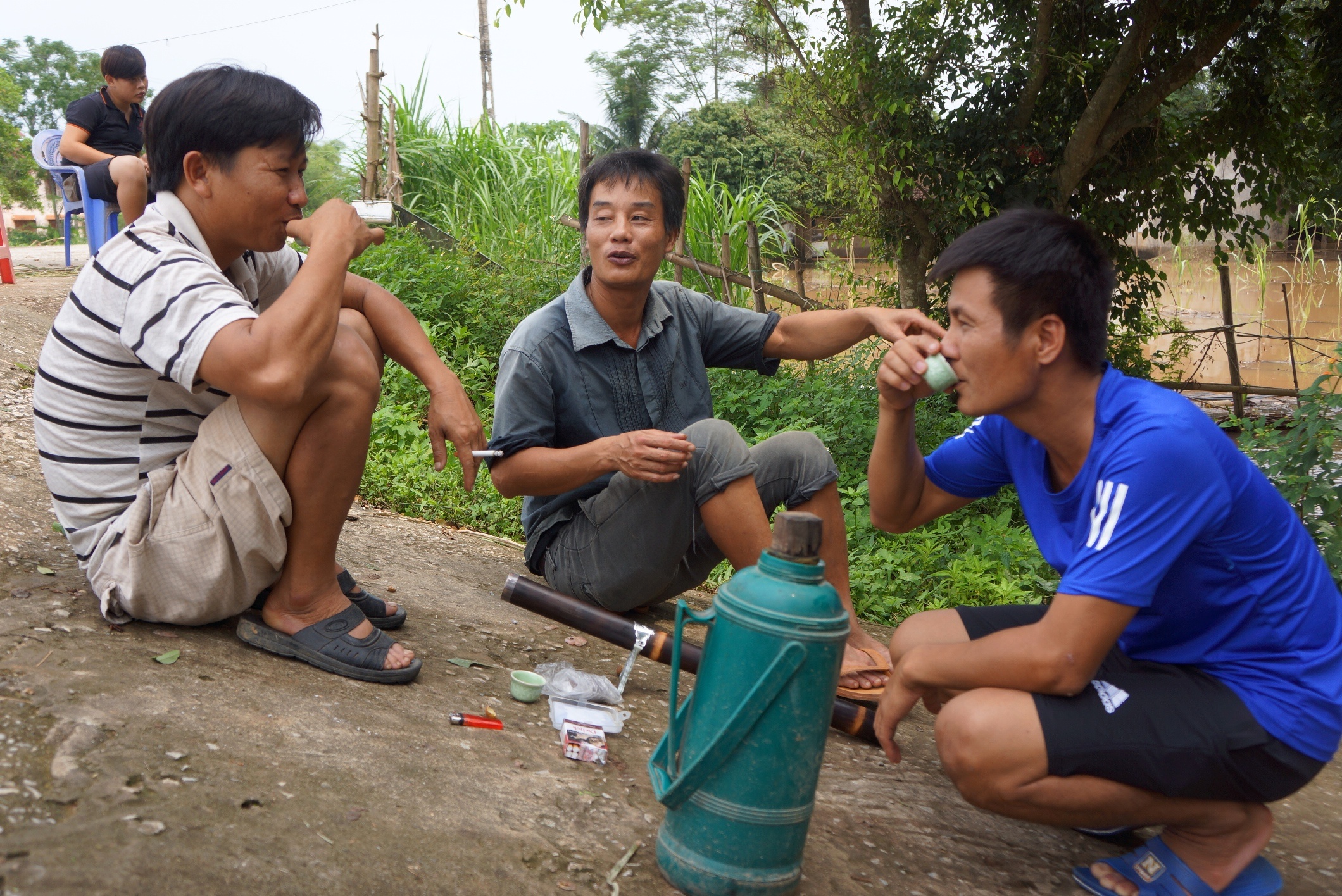 di chuyen ban tho ngay lu anh 7