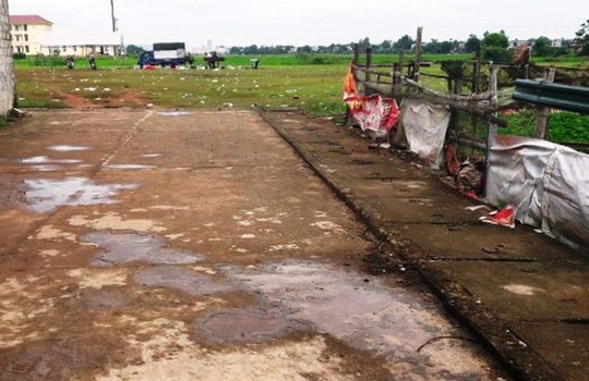 10X dung dao dam chet nguoi o hoi trai he hinh anh