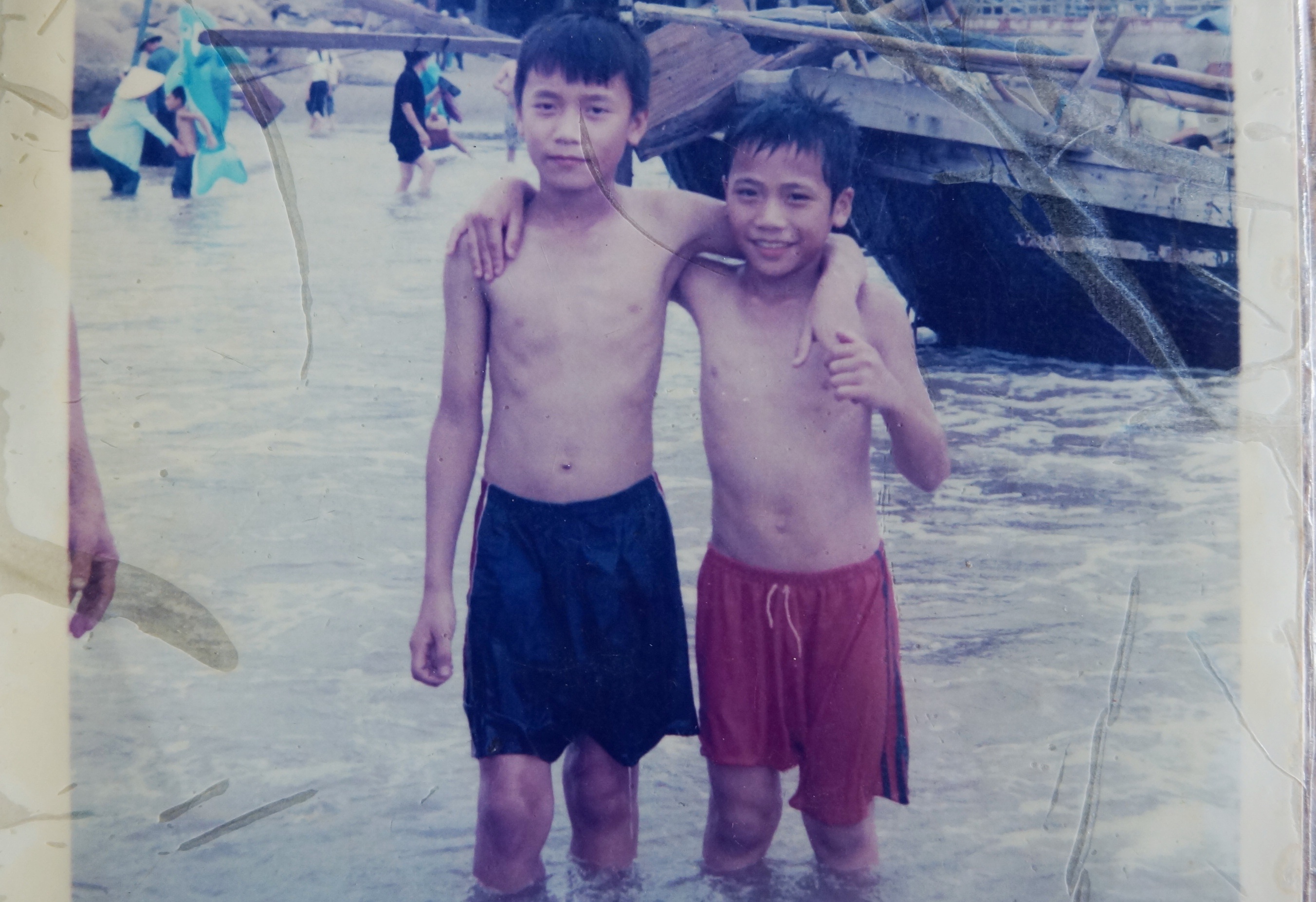 cau be bat bong buoi anh 3