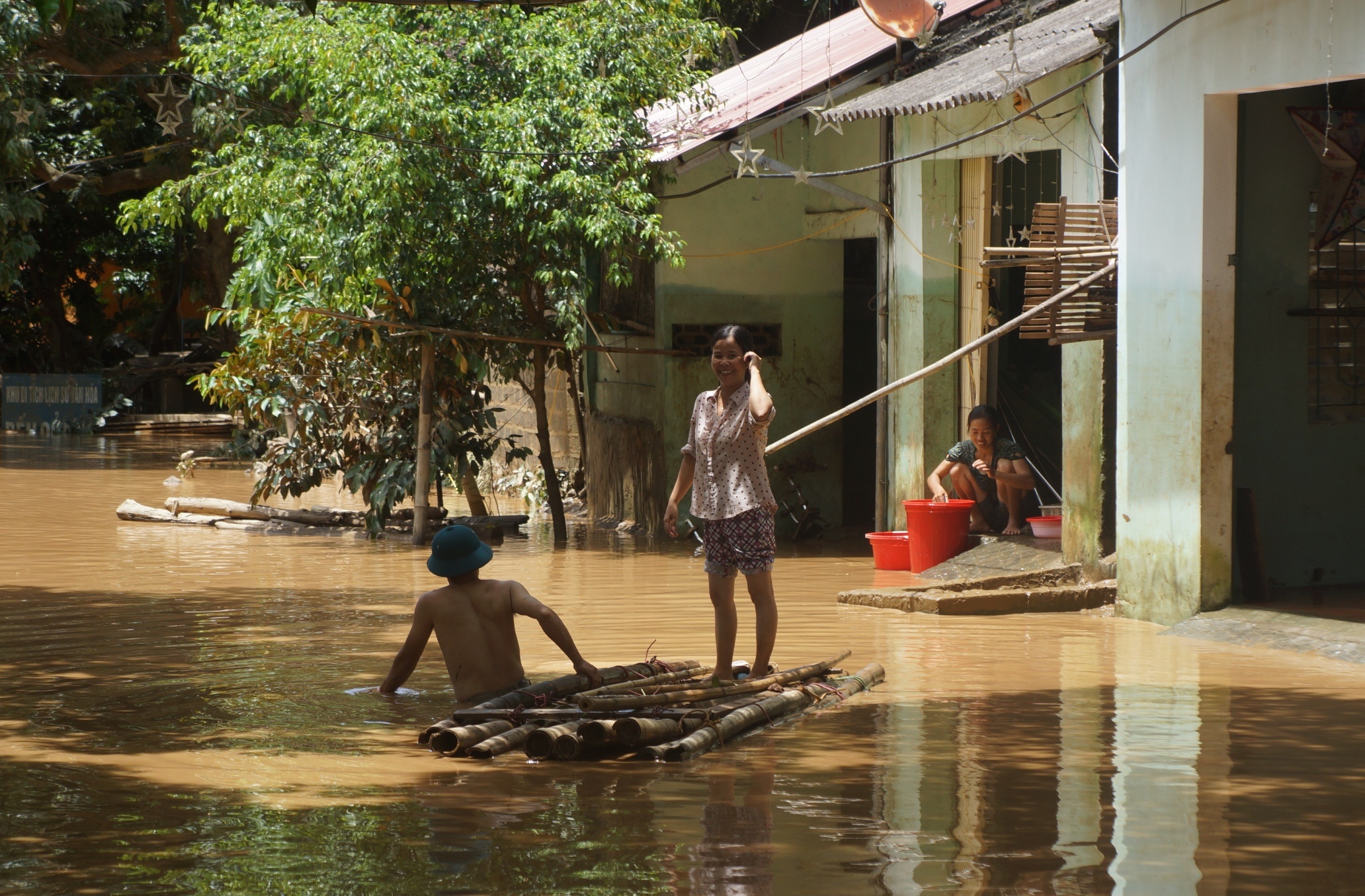 tat bat don bun sau lu anh 2