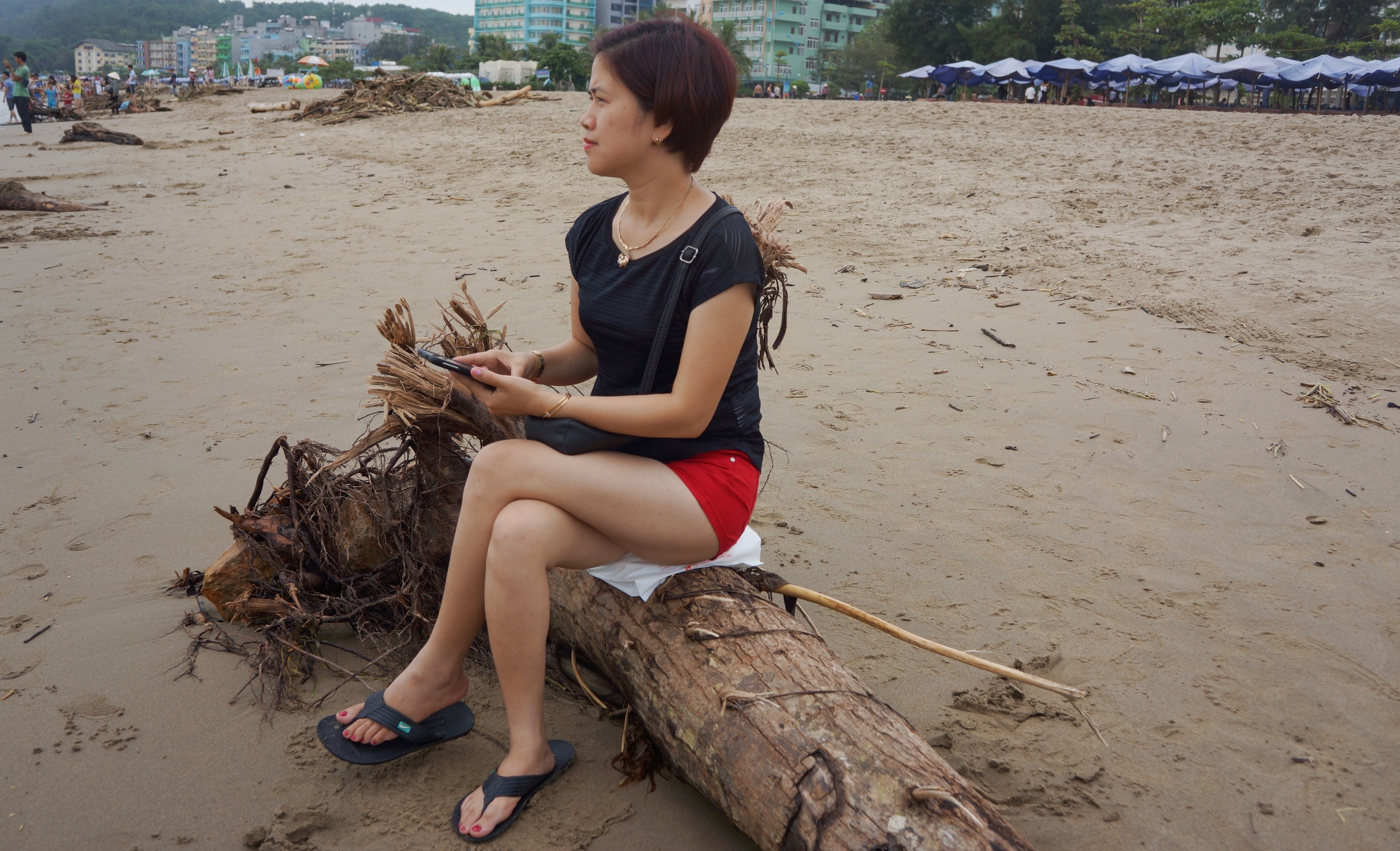 Bien Sam Son ngap rac anh 6