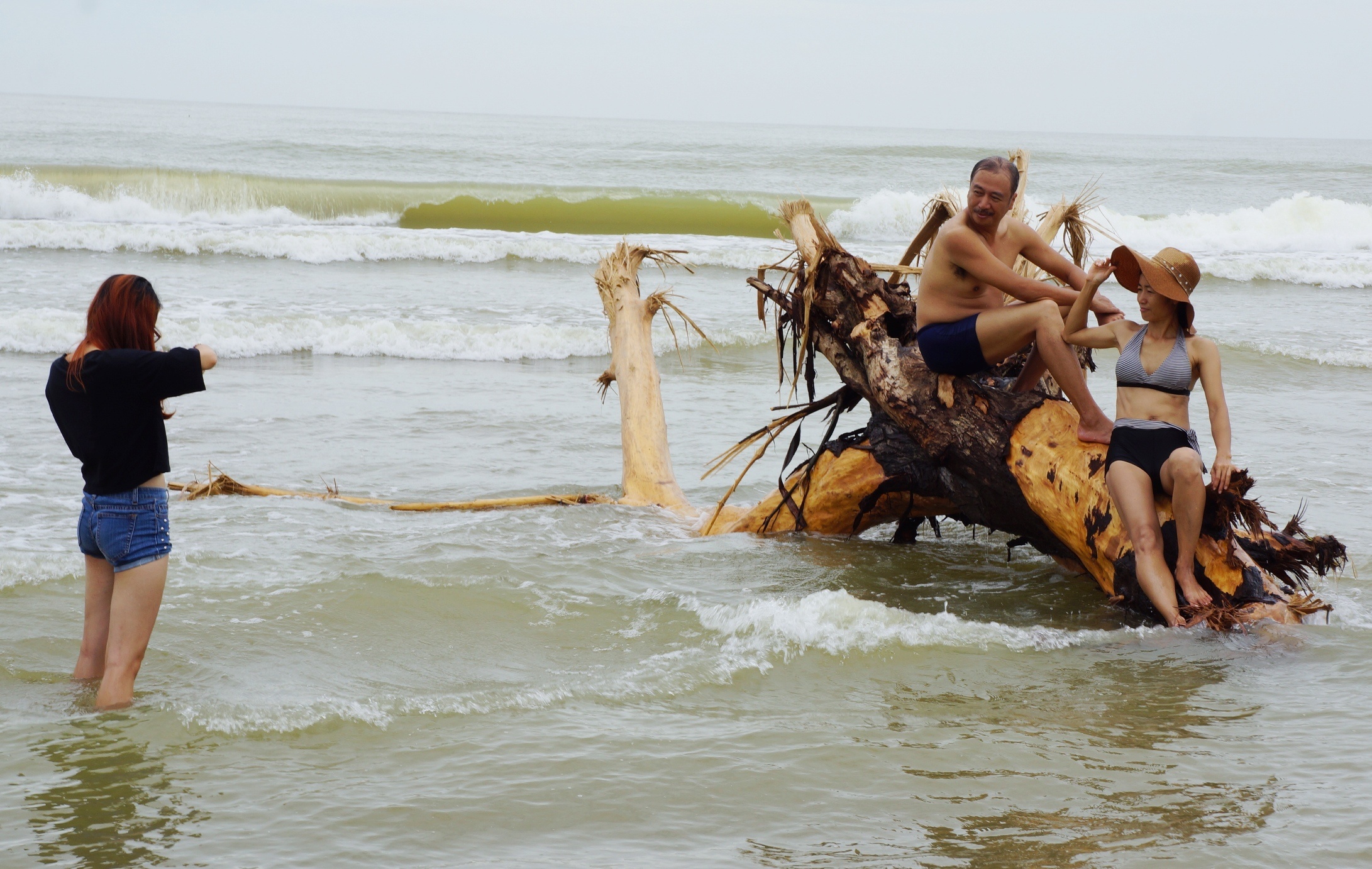 Bien Sam Son ngap rac anh 8