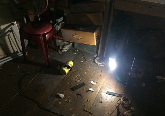 Che tao thuoc no tai nha, mot sinh vien bi thuong nang hinh anh