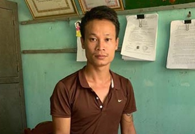 9X di san chim, ban vao nguoi di duong hinh anh