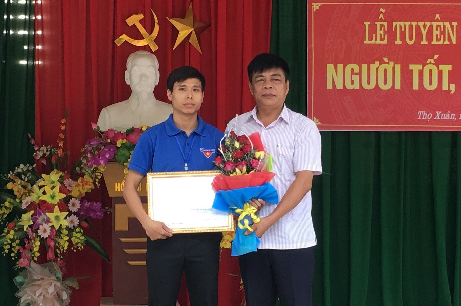 giáo viên quên mình cứu người ảnh 1 giao vien quen minh cuu nguoi anh 1