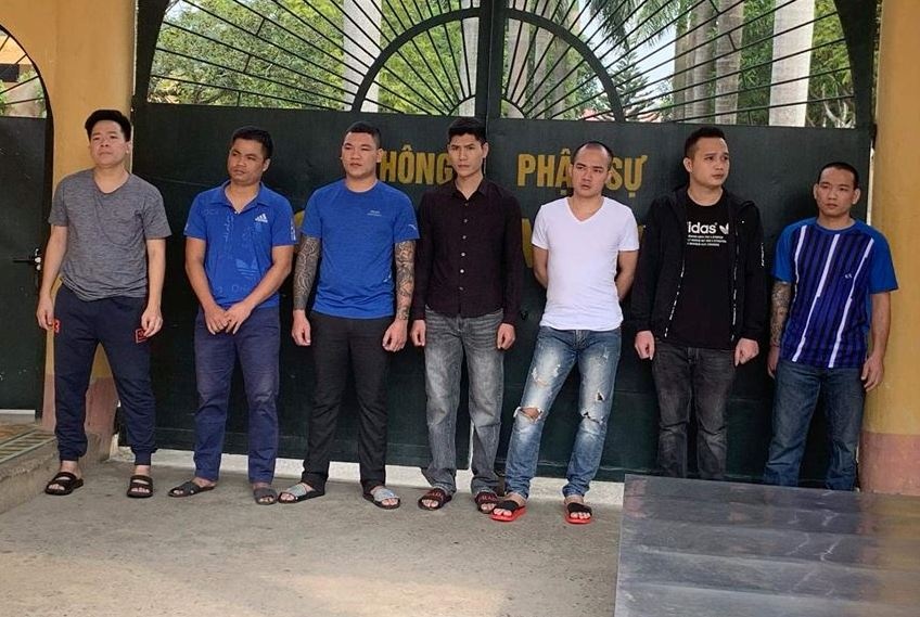 bang tin dung den lon nhat nuoc anh 2