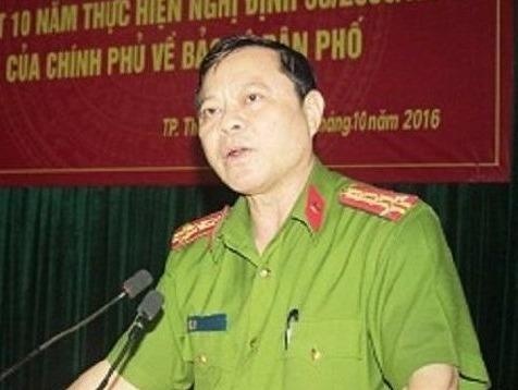 Dinh chi Truong cong an TP Thanh Hoa bi to nhan tien 'chay an' hinh anh