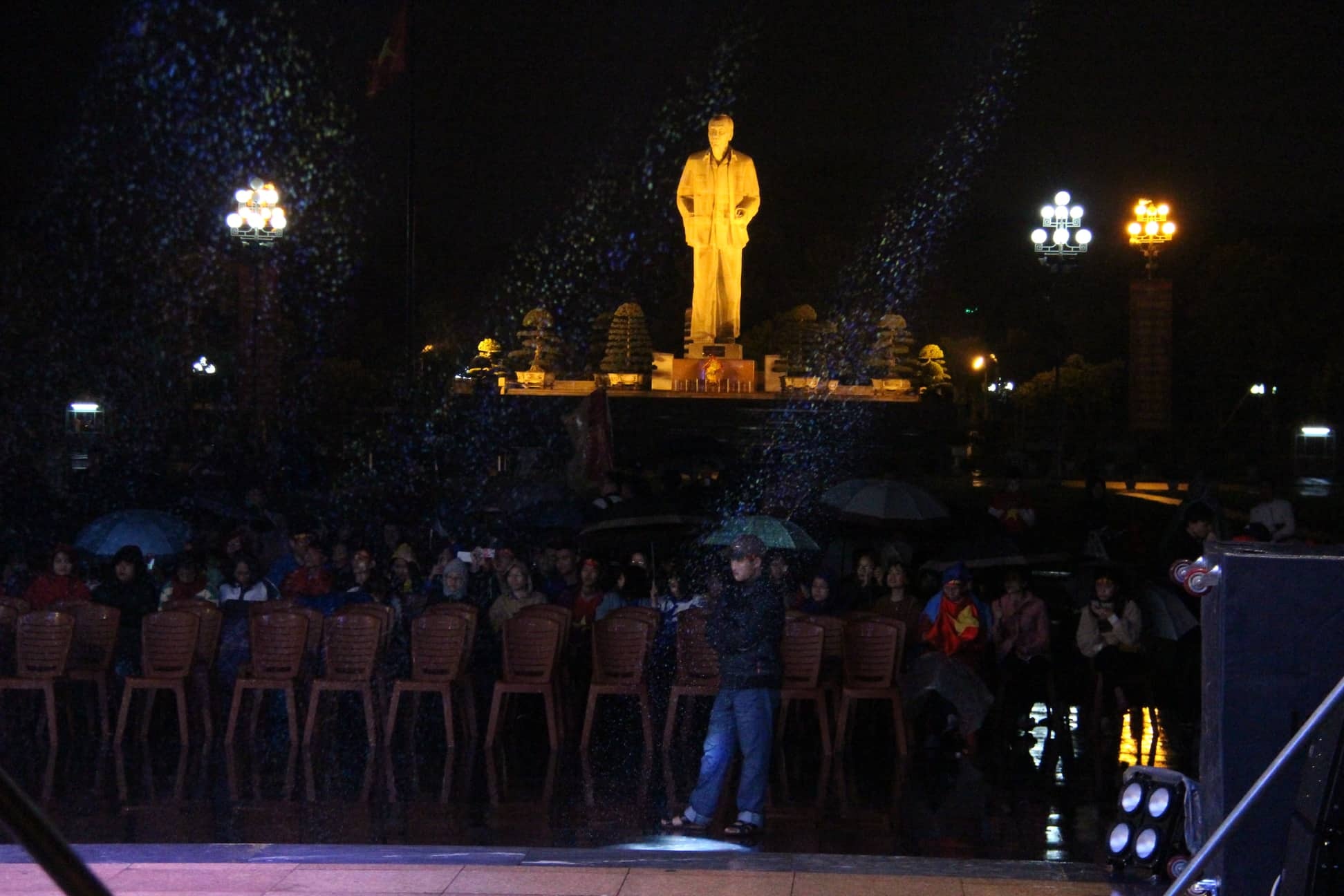 khong khi truoc chung ket anh 18