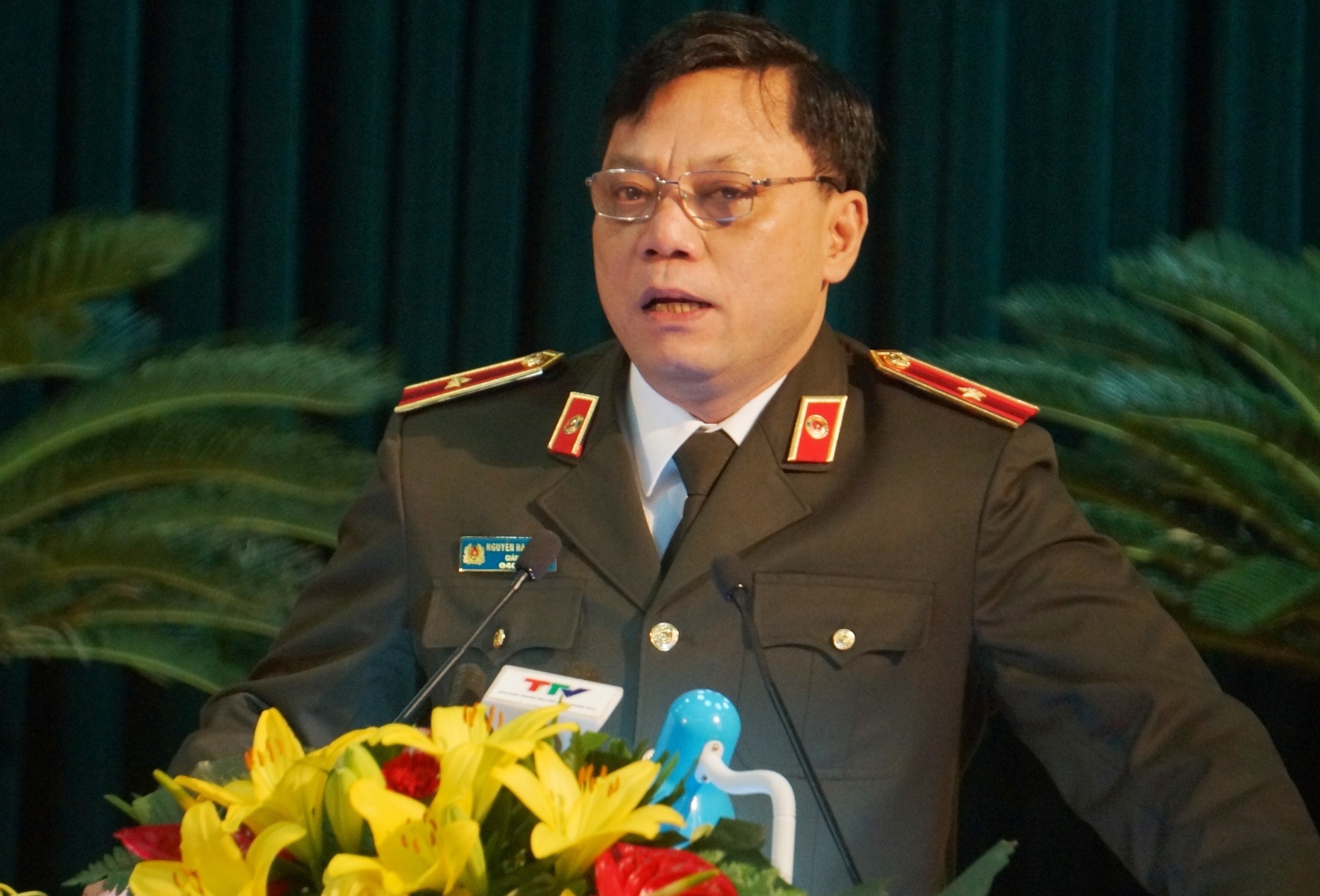 'Neu phat hien can bo, chien si bao ke tin dung den se xu ly nghiem' hinh anh