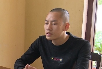 Bat tam giam ke dung sung giai quyet mau thuan sau 2 gio gay an hinh anh