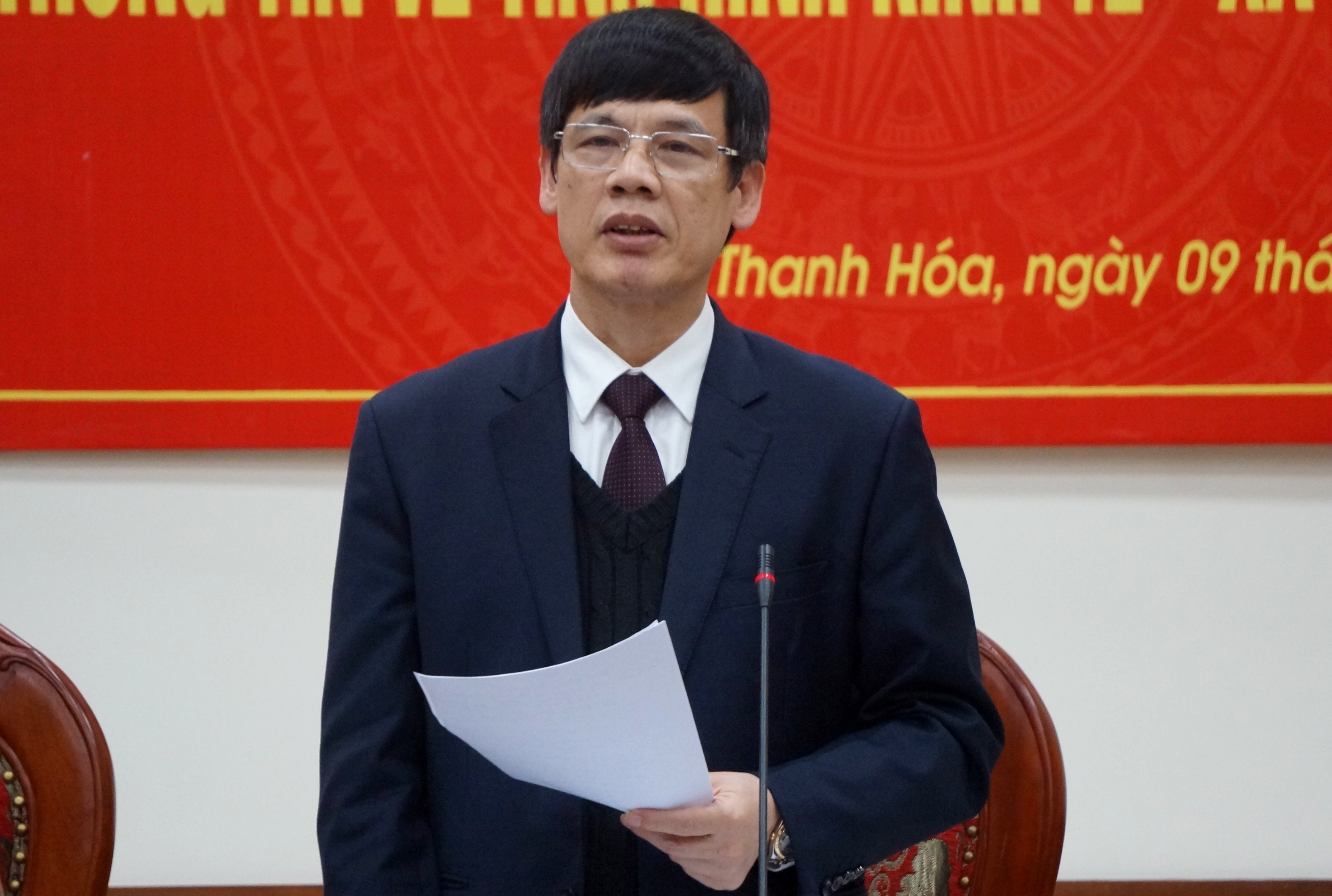 Thanh Hoa chua quyet viec chi 700 trieu de dong vien can bo thue hinh anh