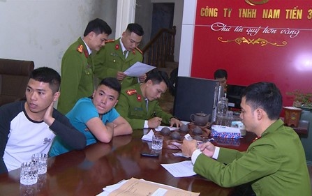 đường dây nóng tín dụng đen ảnh 2 duong day nong tin dung den anh 2