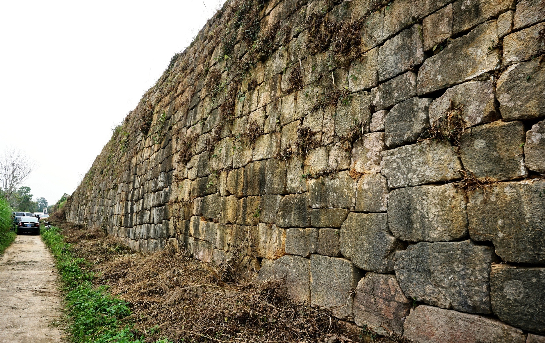 cong truong da co xay thanh nha Ho anh 11