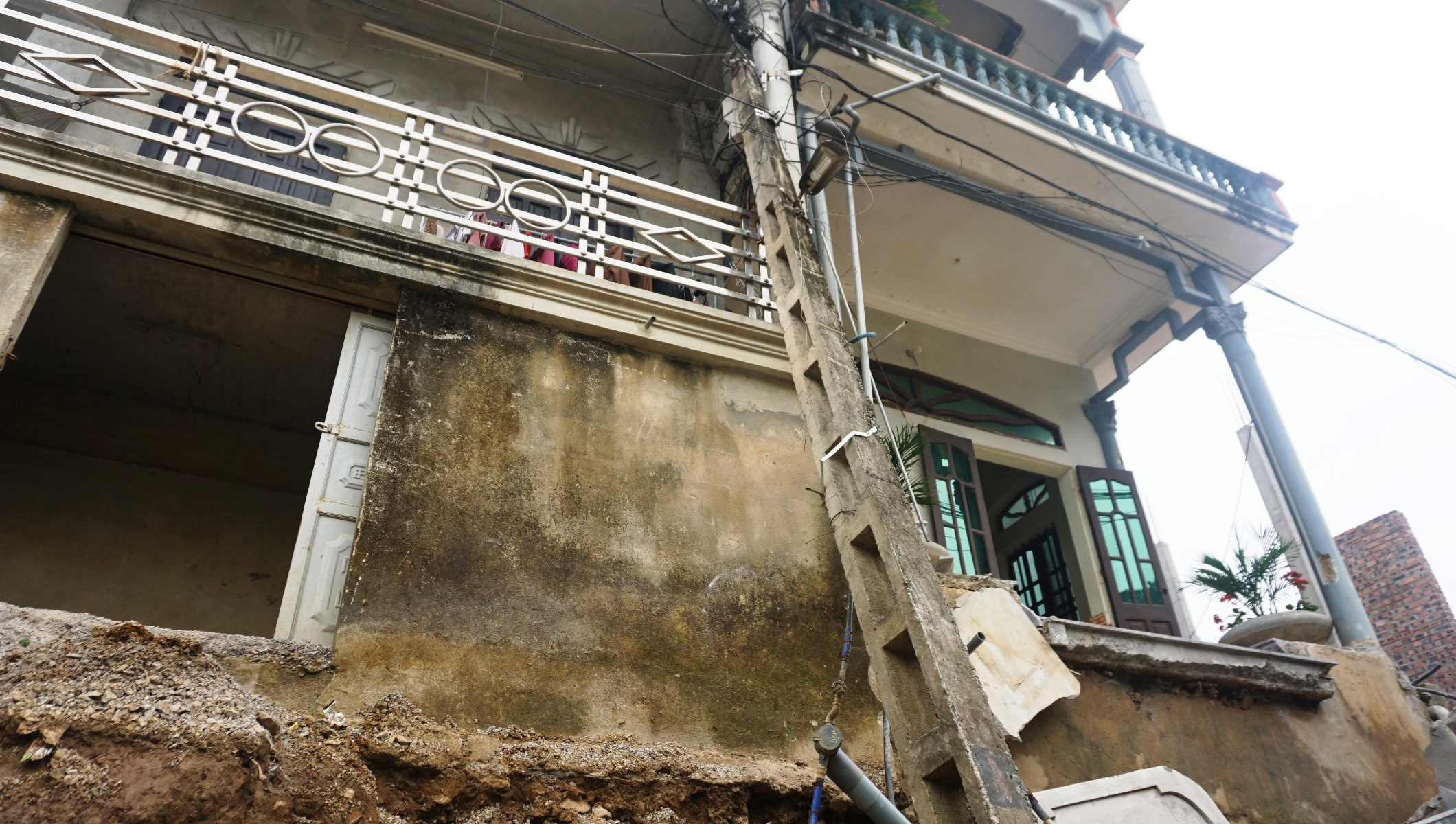 duong o Ninh Binh sut lun anh 7