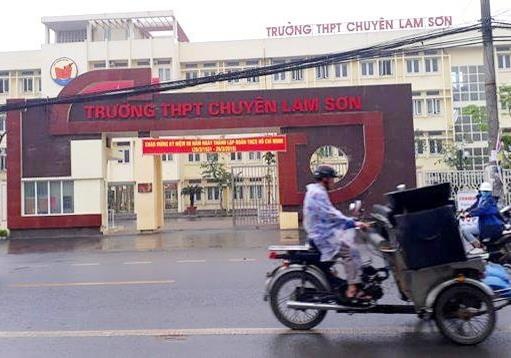 trường chuyên Lam Sơn sai phạm ảnh 1 truong chuyen Lam Son sai pham anh 1