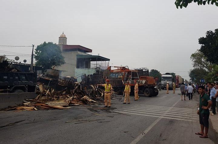 hien truong vu hai xe boc chay anh 9