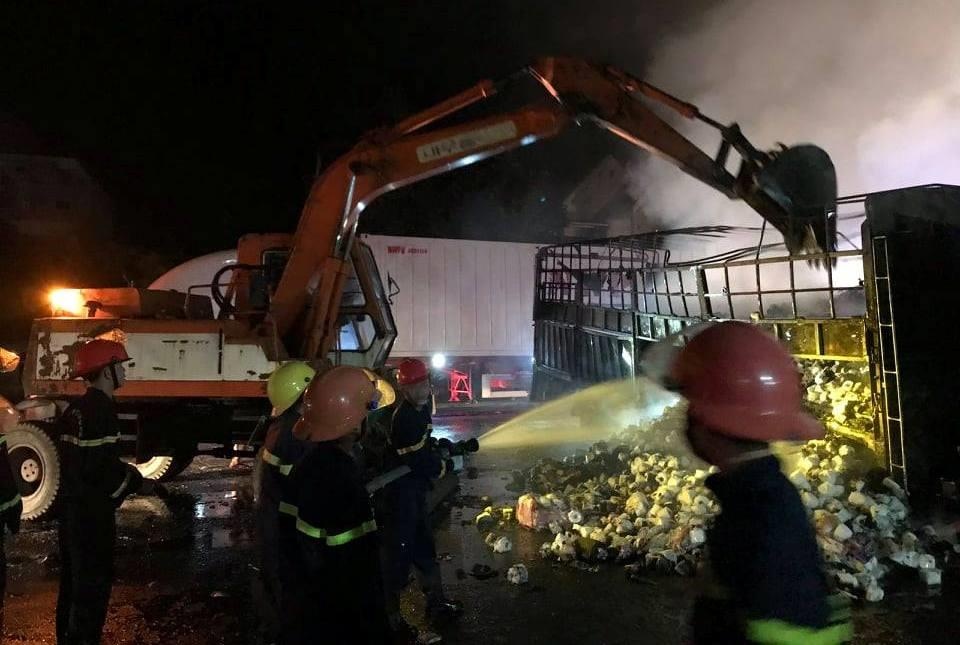 hien truong vu hai xe boc chay anh 4