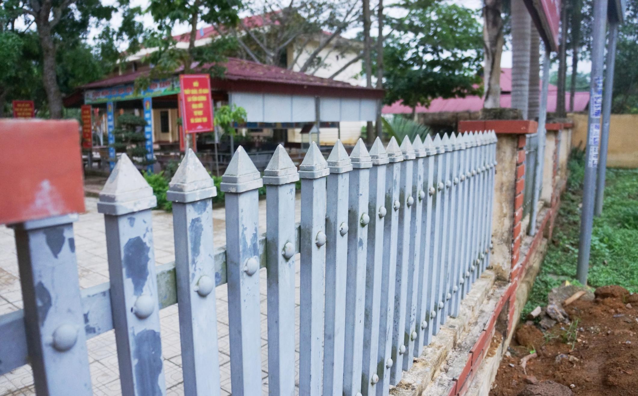 Chem nhieu hoc sinh anh 12