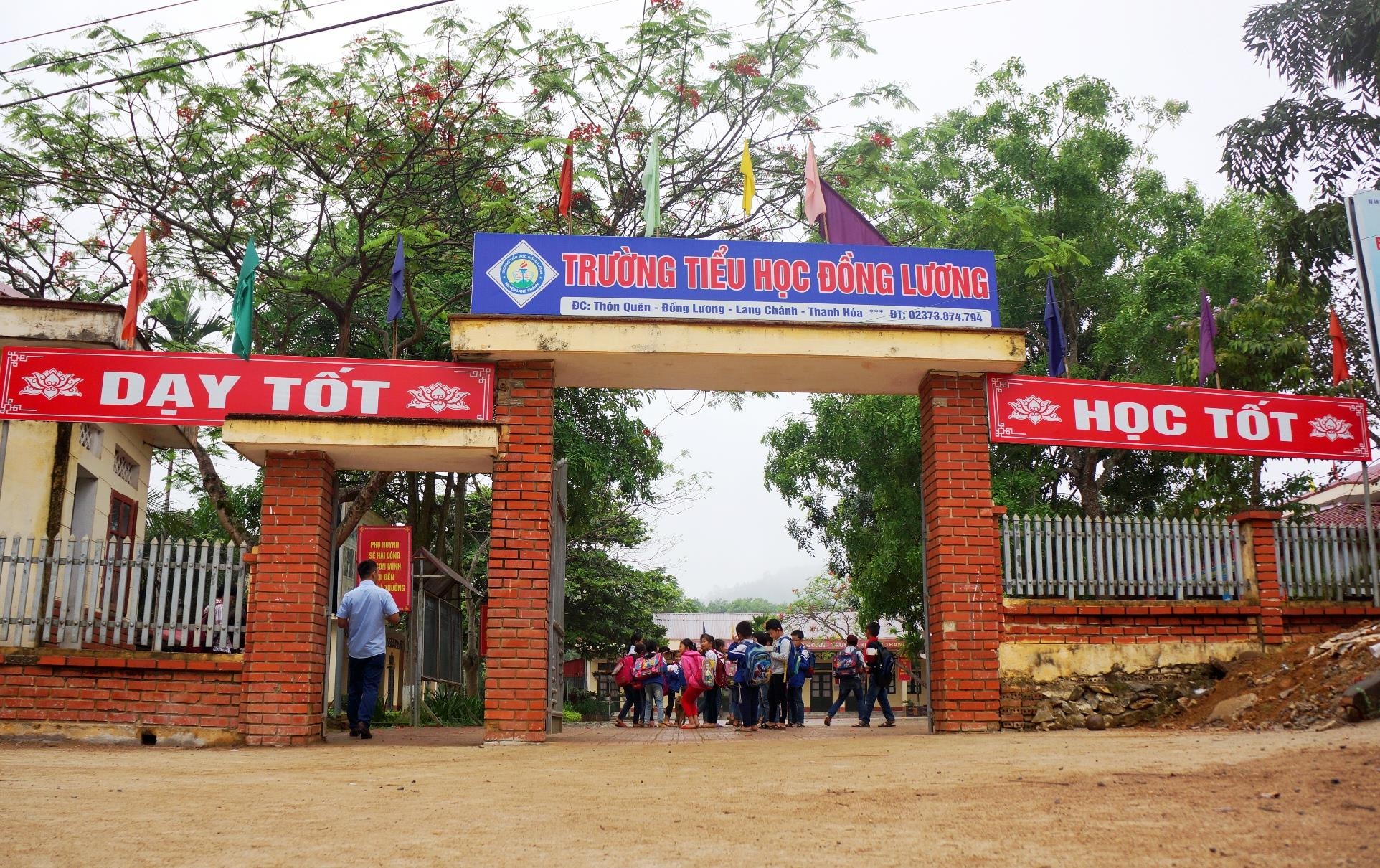 truong vang hoc sinh anh 1