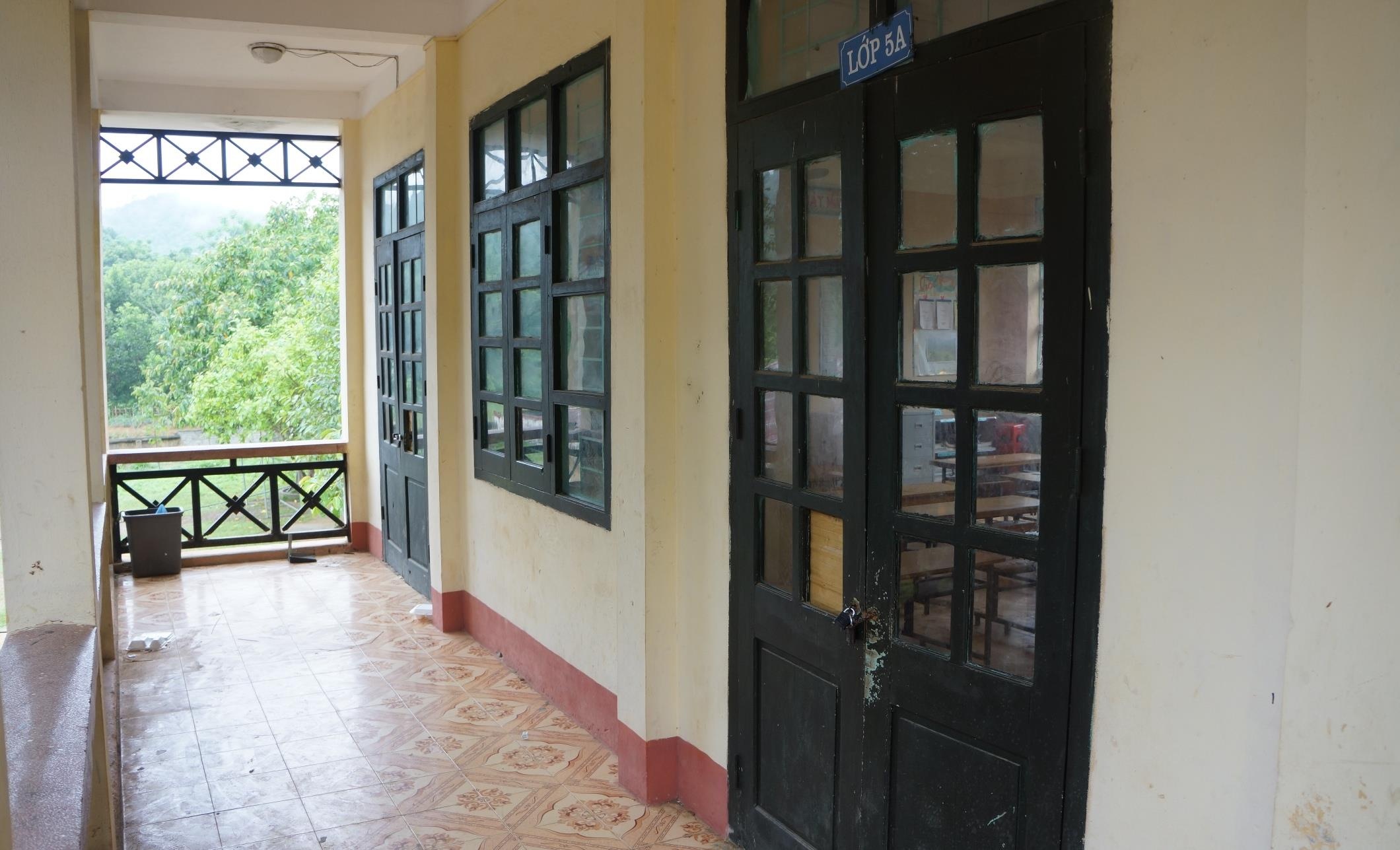 truong vang hoc sinh anh 8