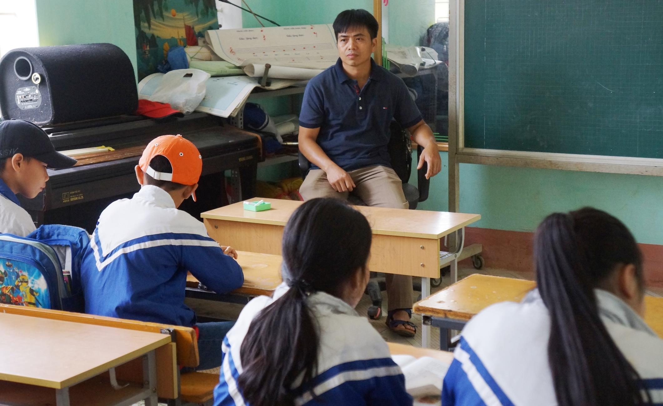 truong vang hoc sinh anh 10