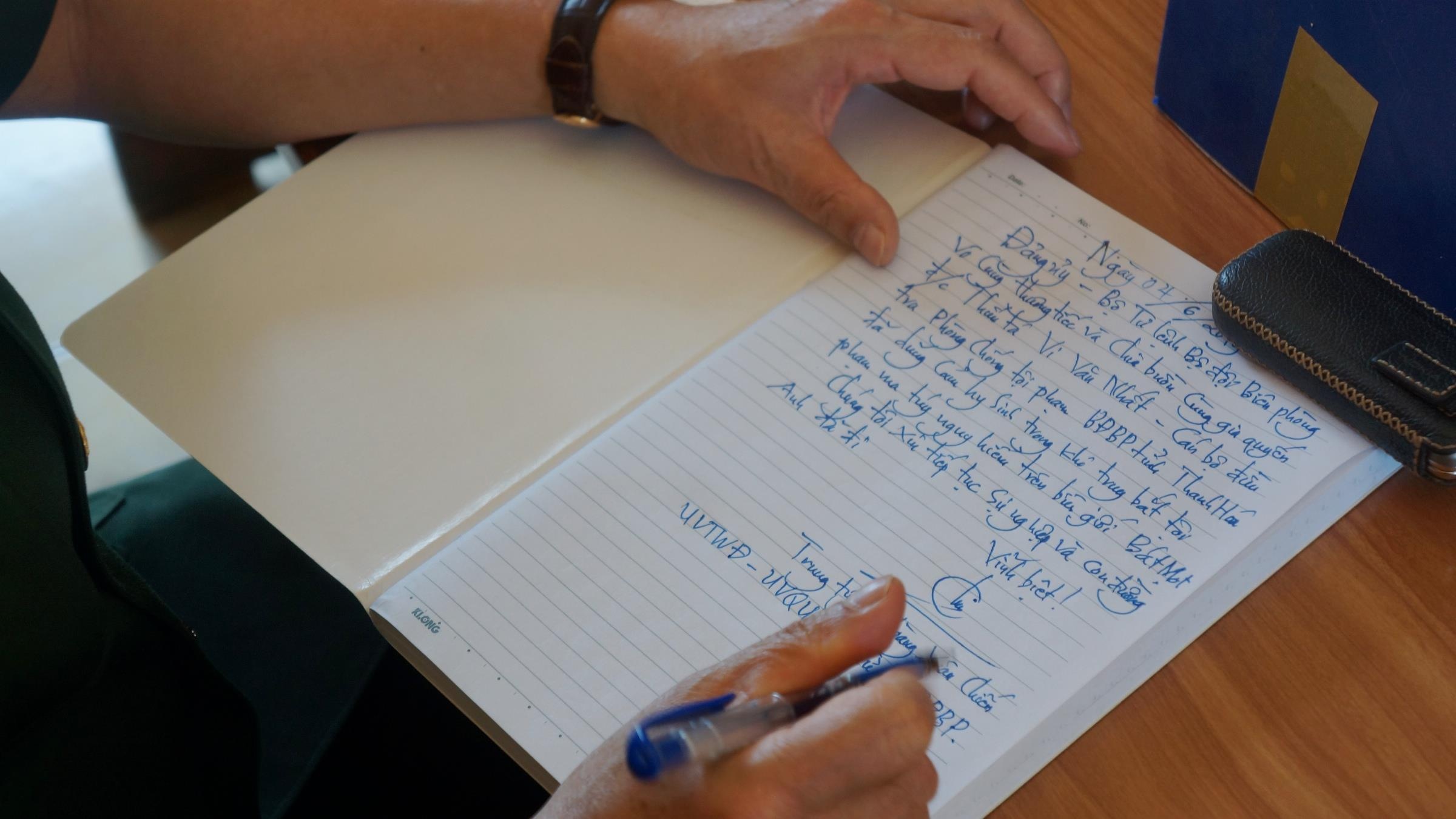 le tang thieu ta bien phong anh 5