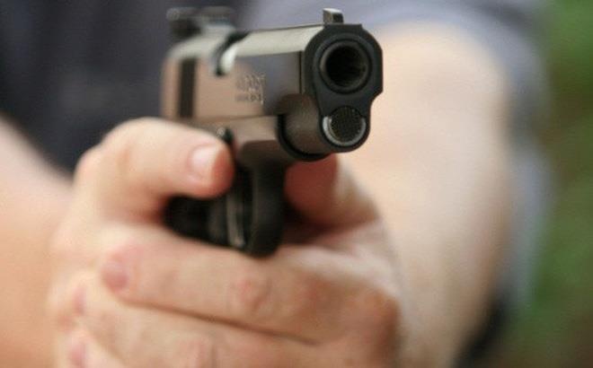 No sung o Hai Phong, nguoi di phat qua tu thien bi thuong hinh anh