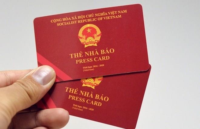 Tu xung nha bao, tong tien bac si 200 trieu dong hinh anh