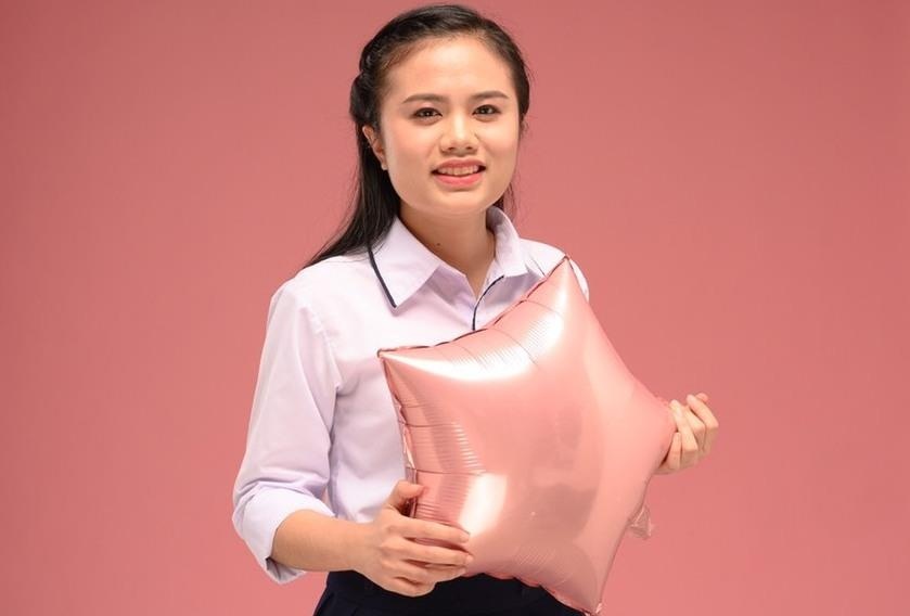 Nu sinh xu Thanh gianh huy chuong vang Olympic Vat ly quoc te hinh anh