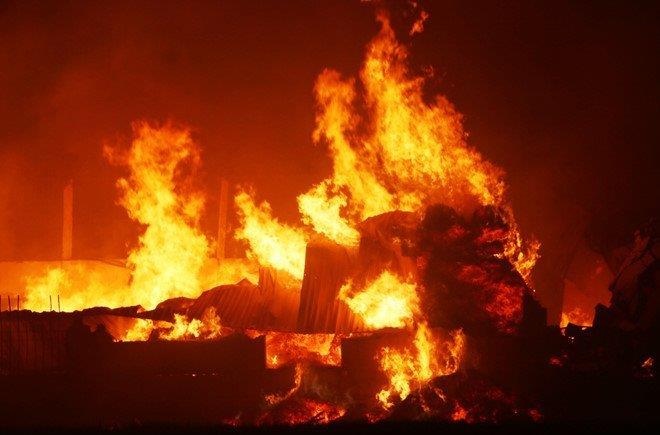 Nha san cua ba noi thu mon Bui Tien Dung bi thieu rui trong dem hinh anh