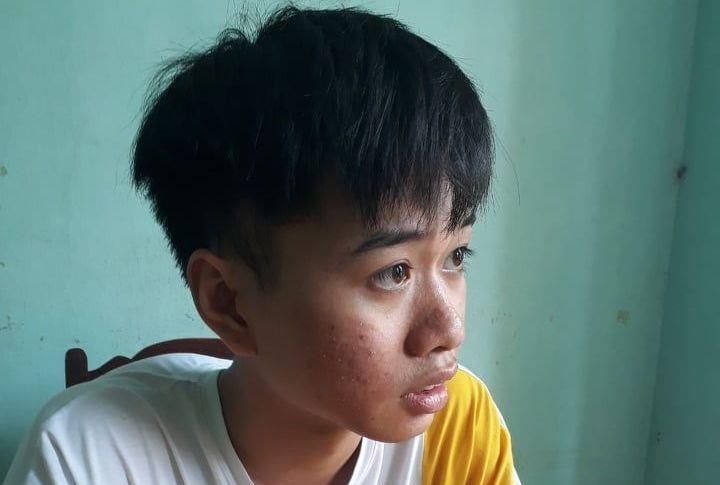 Tung tin truong cong an huyen bi danh hoi dong, 10X bi phat 5 trieu hinh anh