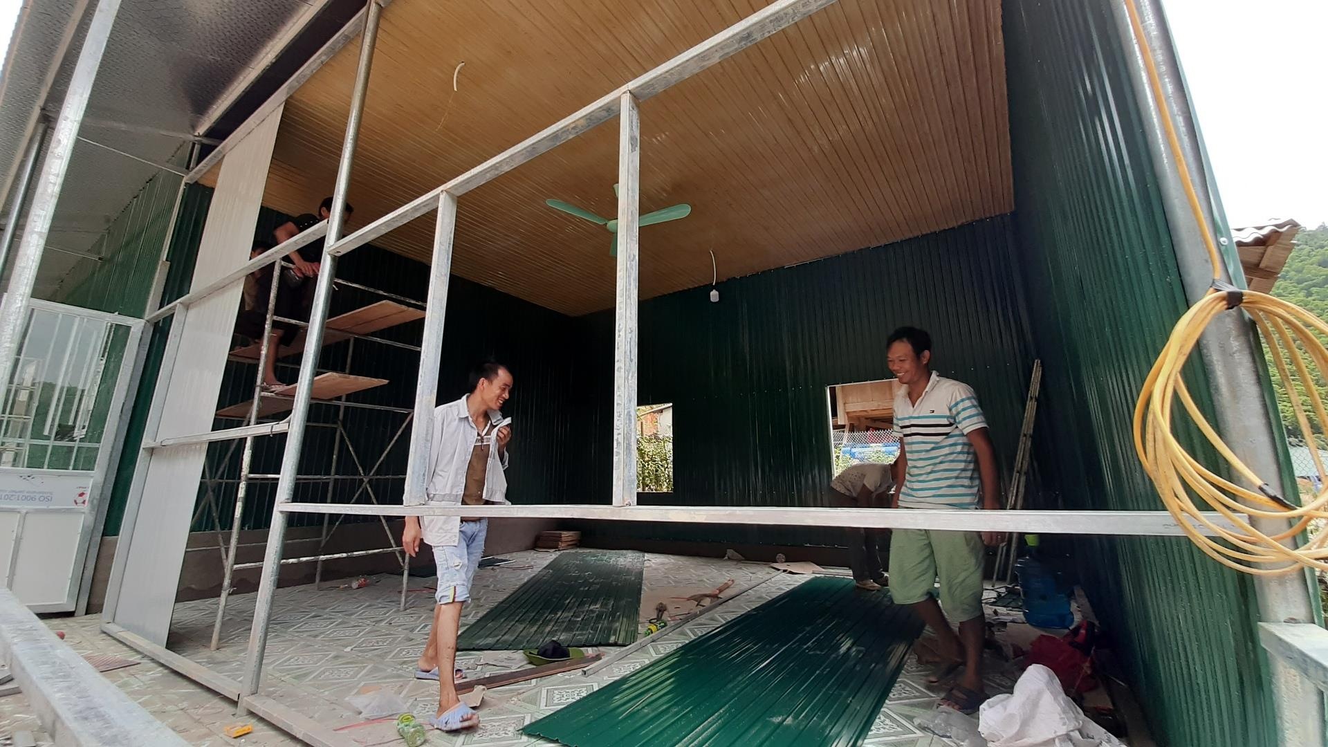 dung phong hoc vung lu Sa Na anh 4