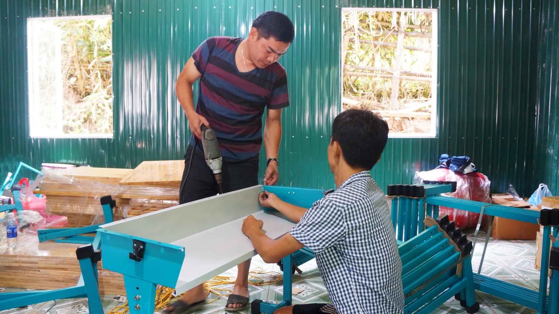 dung phong hoc vung lu Sa Na anh 5