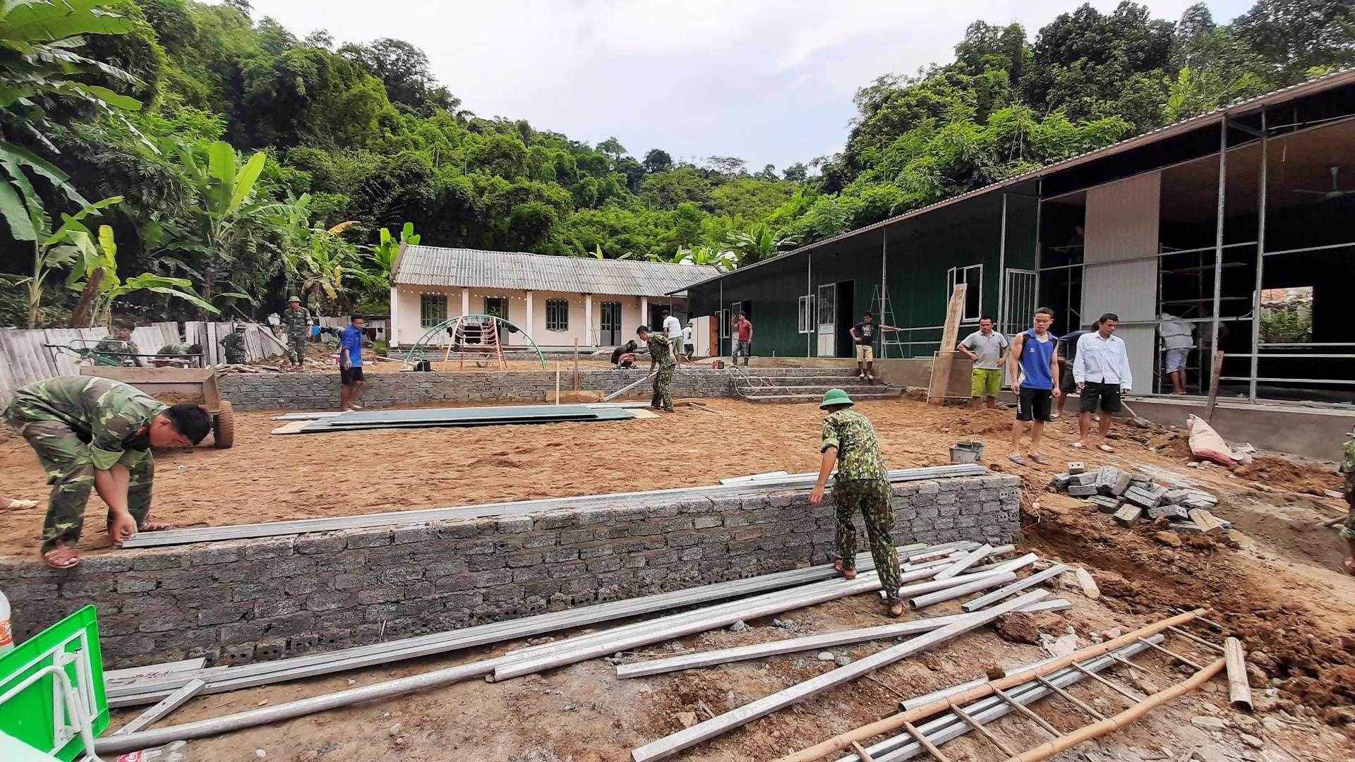 dung phong hoc vung lu Sa Na anh 3