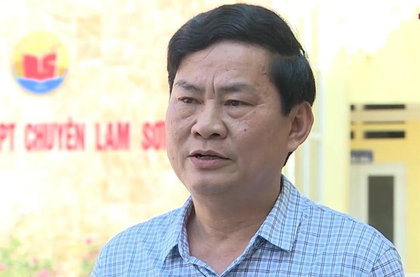 Ky luat hieu truong truong THPT chuyen Lam Son hinh anh