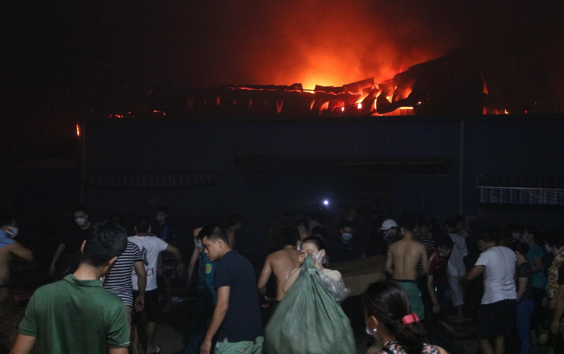 chay cong ty phich nuoc anh 9