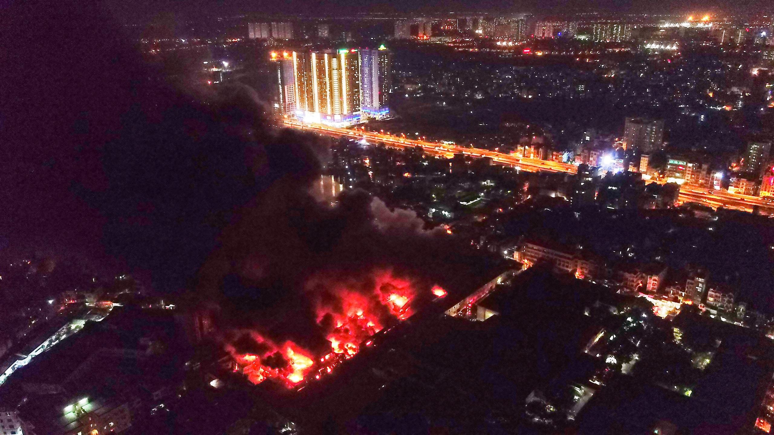 Bong den Rang Dong mat 70 ty von hoa ngay sau vu chay hinh anh