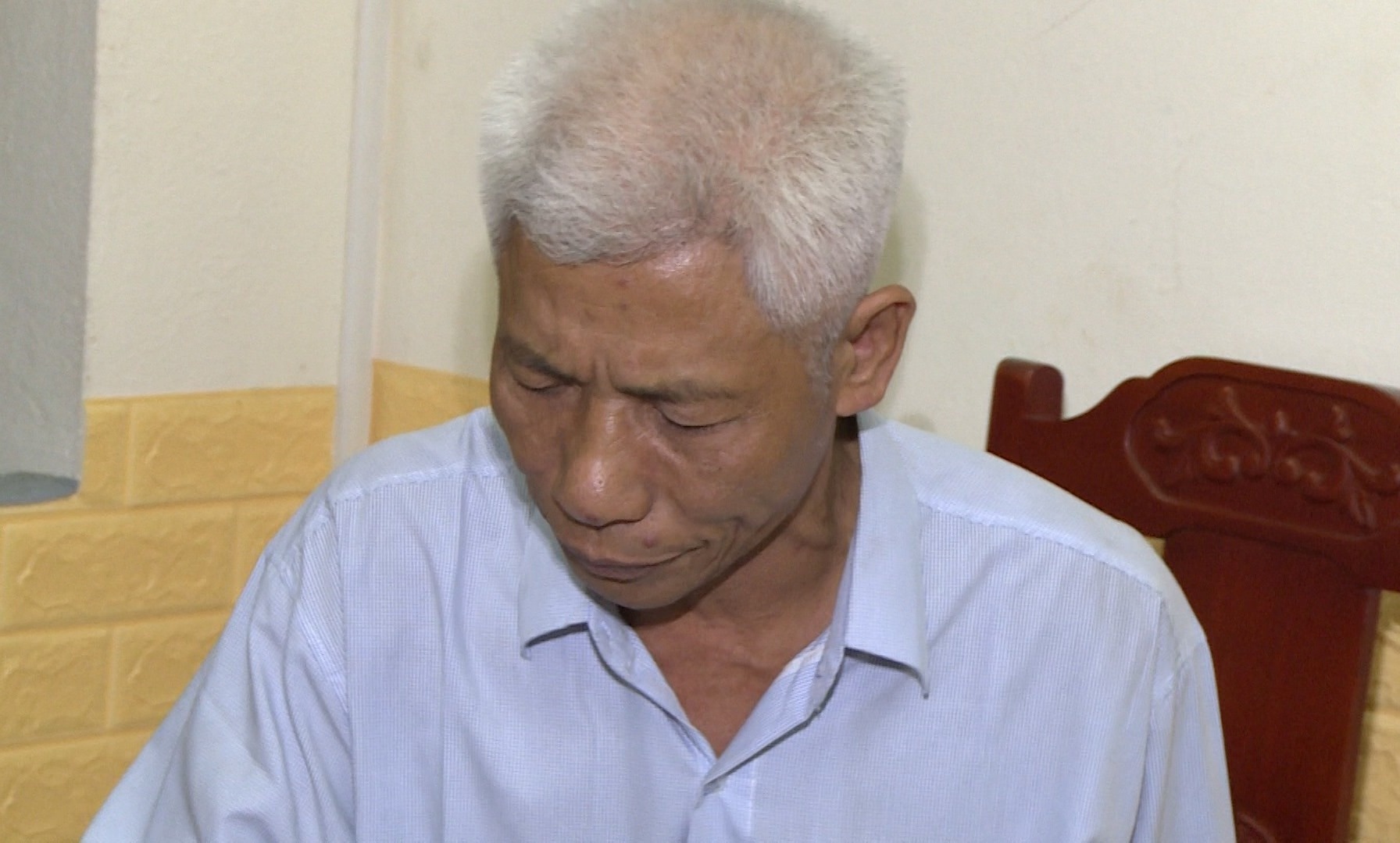 Bat ke cam dau vu hon chien o bien Hai Tien hinh anh