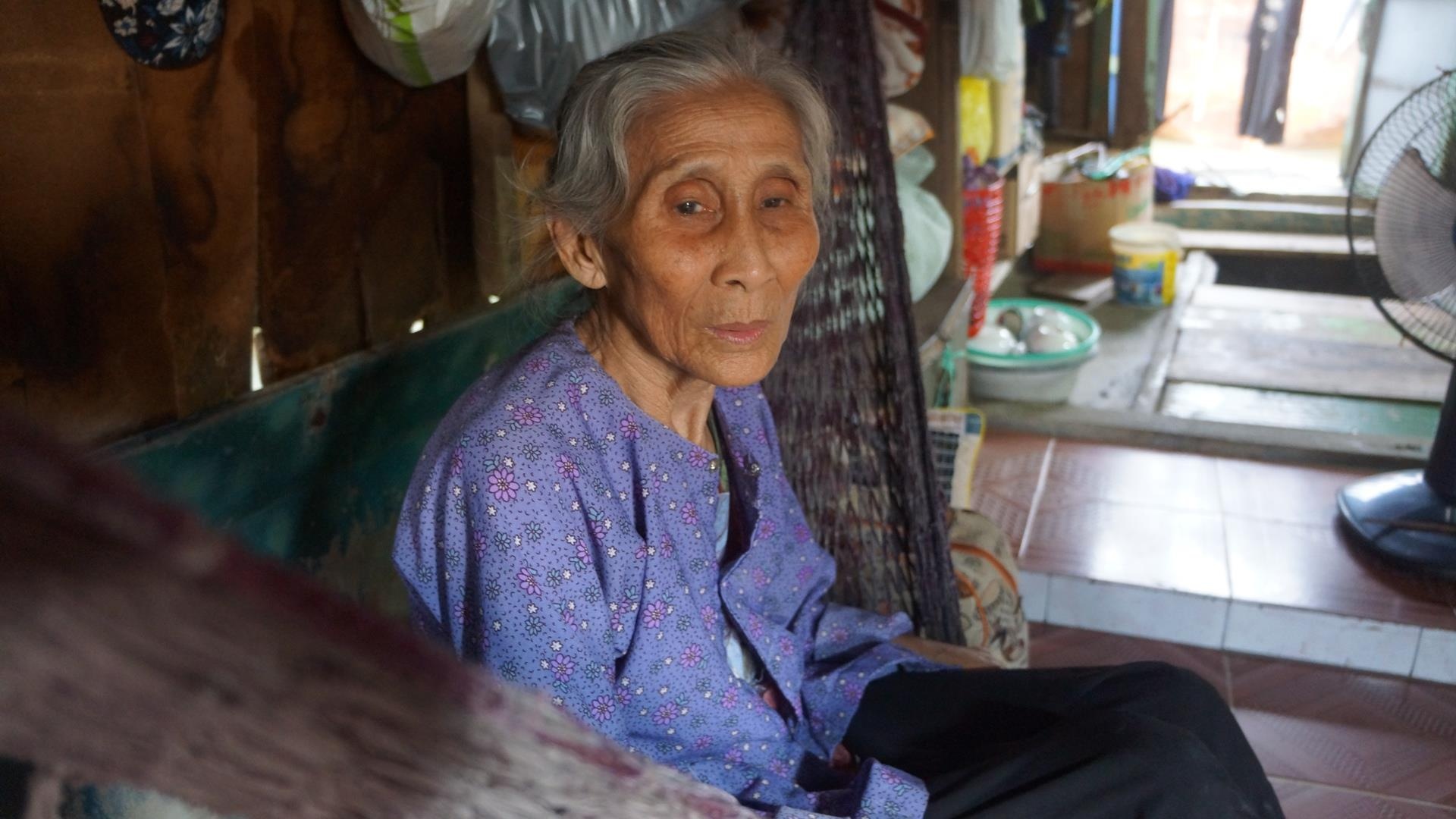 Nhung manh doi ngheo kho o xom chai giua pho Cang hinh anh