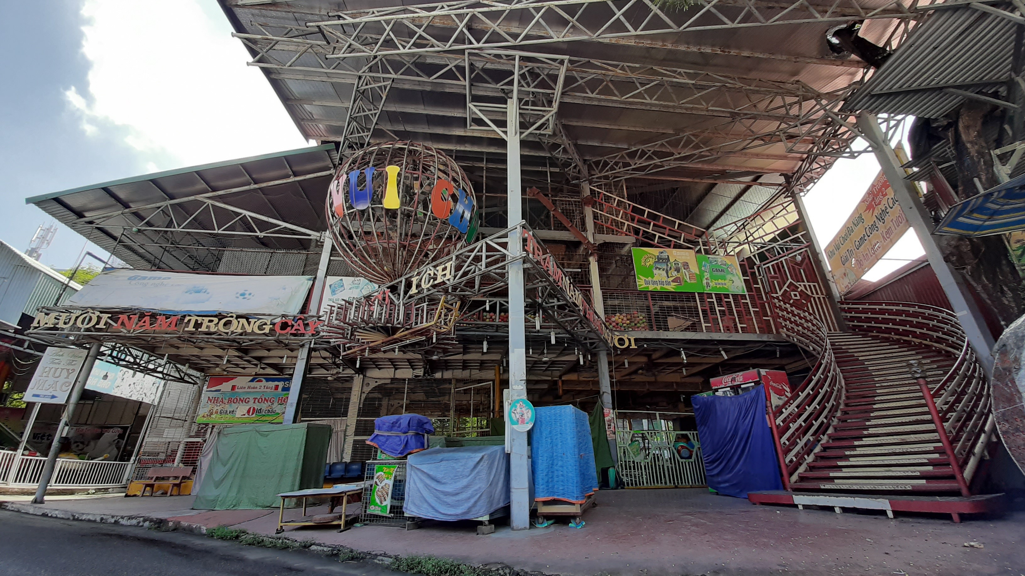 tiec nuoi vuon hoa Kim Dong anh 2