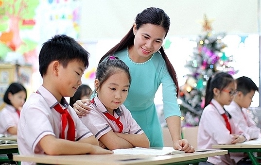 Hai Phong xin y kien nguoi dan ve viec mien hoc phi cho cac cap hinh anh