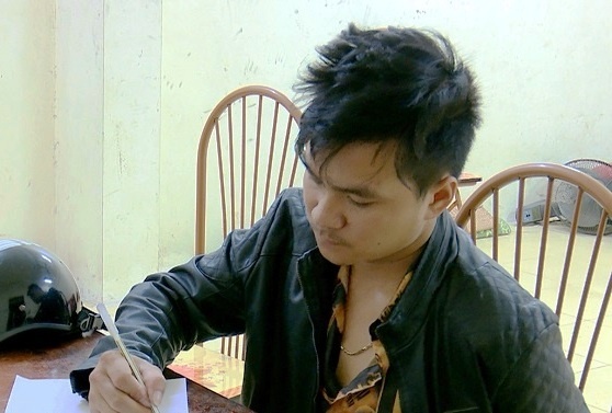 Chay xe Exciter cuop iPhone 11 hinh anh