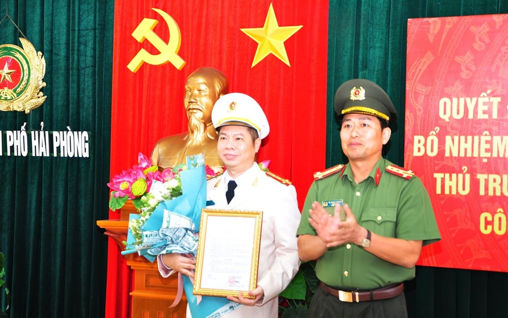 bổ nhiệm thủ trưởng CSĐT Hải Phòng ảnh 1 bo nhiem thu truong CSDT Hai Phong anh 1