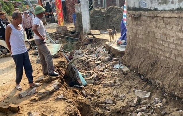 Tuong do de chet mot cong nhan hinh anh